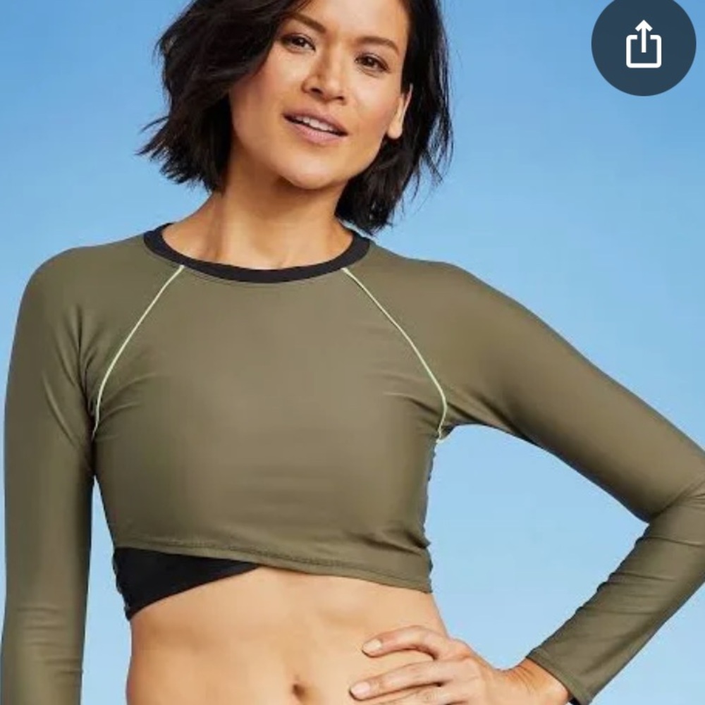 All in Motion Green Raglan Crop Sweatshirt